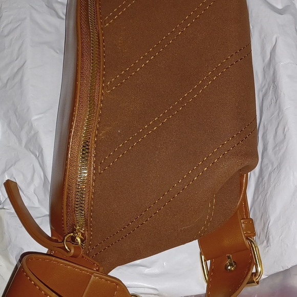 Fashion Chain Banana Waist Bag - Picture 3 of 3